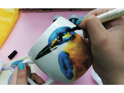 ¿Cómo pintar un tazón de cerámica en casa?