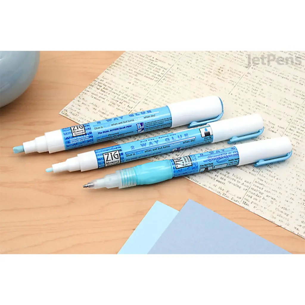 kuretake 2 way glue-4.webp