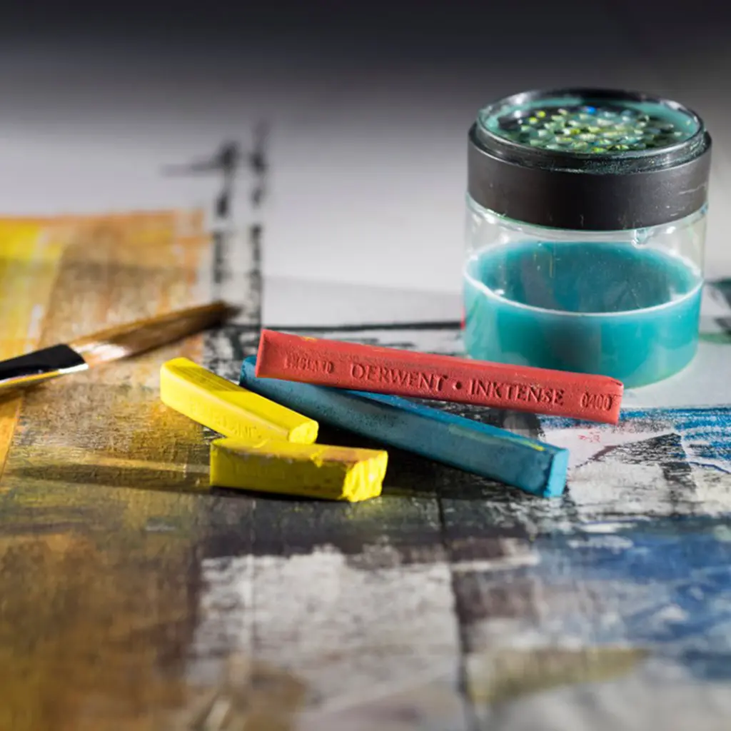 barras-de-tinta-solubles-al-agua-derwent-inktense-set-12.jpg-5.webp