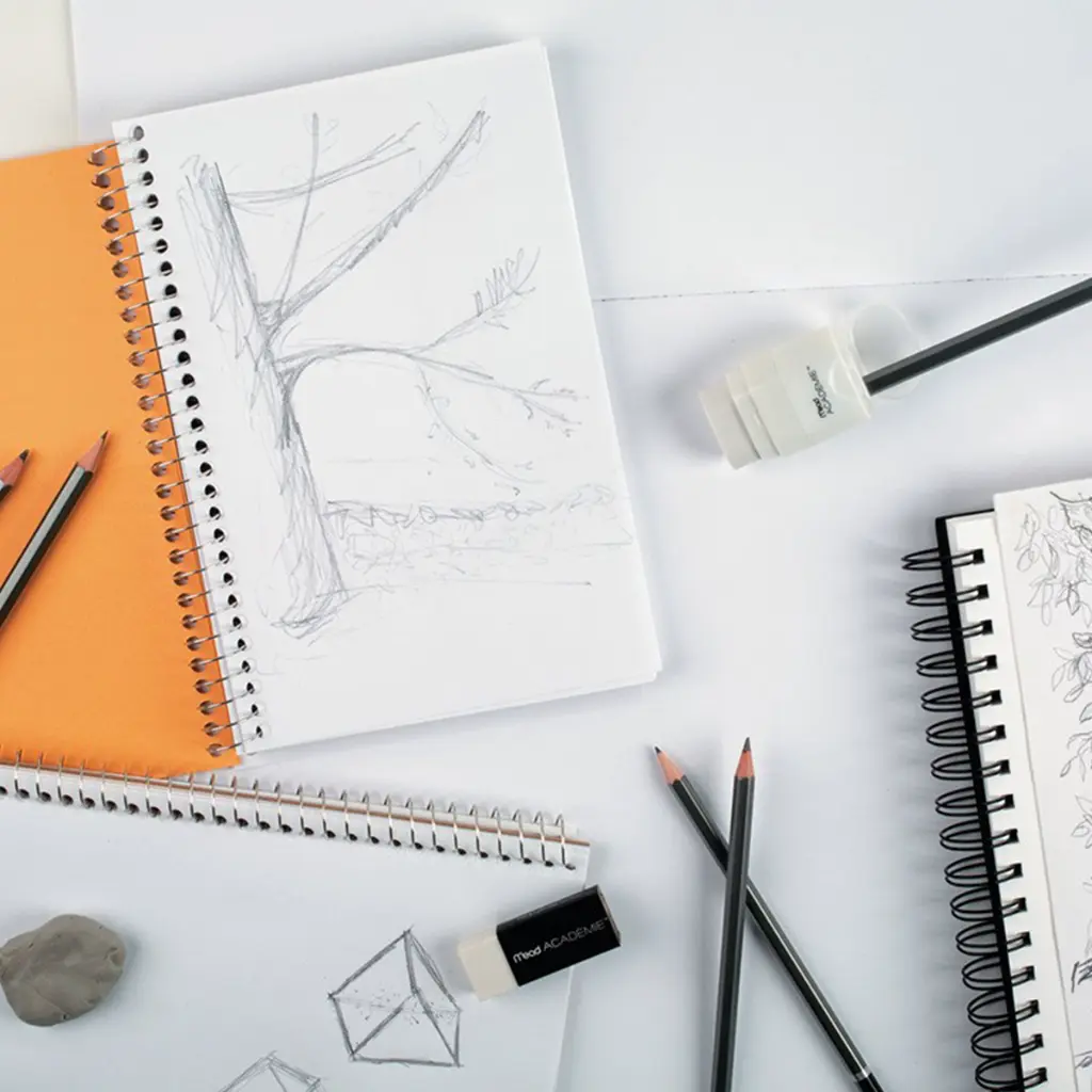 lapiz-grafito-blando-derwent-sketching-7.webp