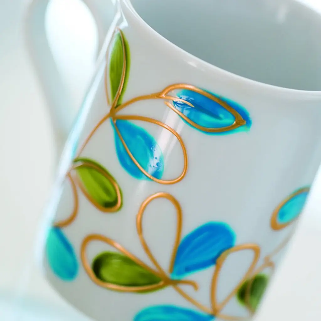 pintura-de-relieve-para-porcelana-pebeo-porcelaine-150-20-ml-5.webp