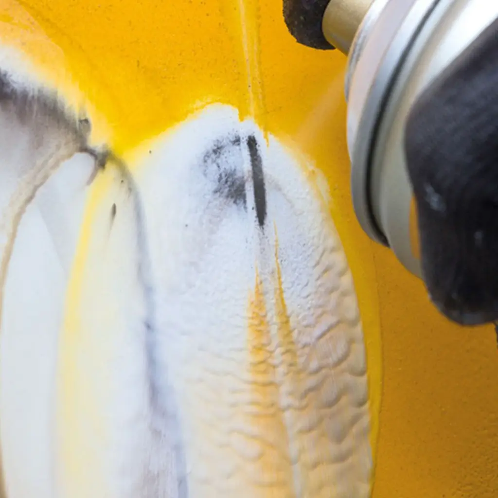 spray-acetona-limpiador-caps-montana-400ml-3.webp
